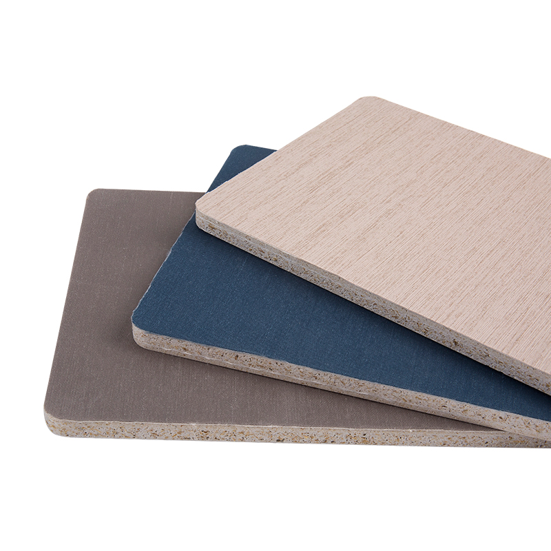 A WPC burkolat összehasonlítása a hagyományos faburkolattal: tartósság és környezeti előnyök